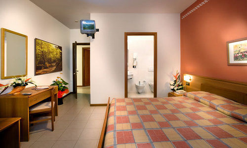 Albergo Il Castellino Boario Terme Eksteriør bilde